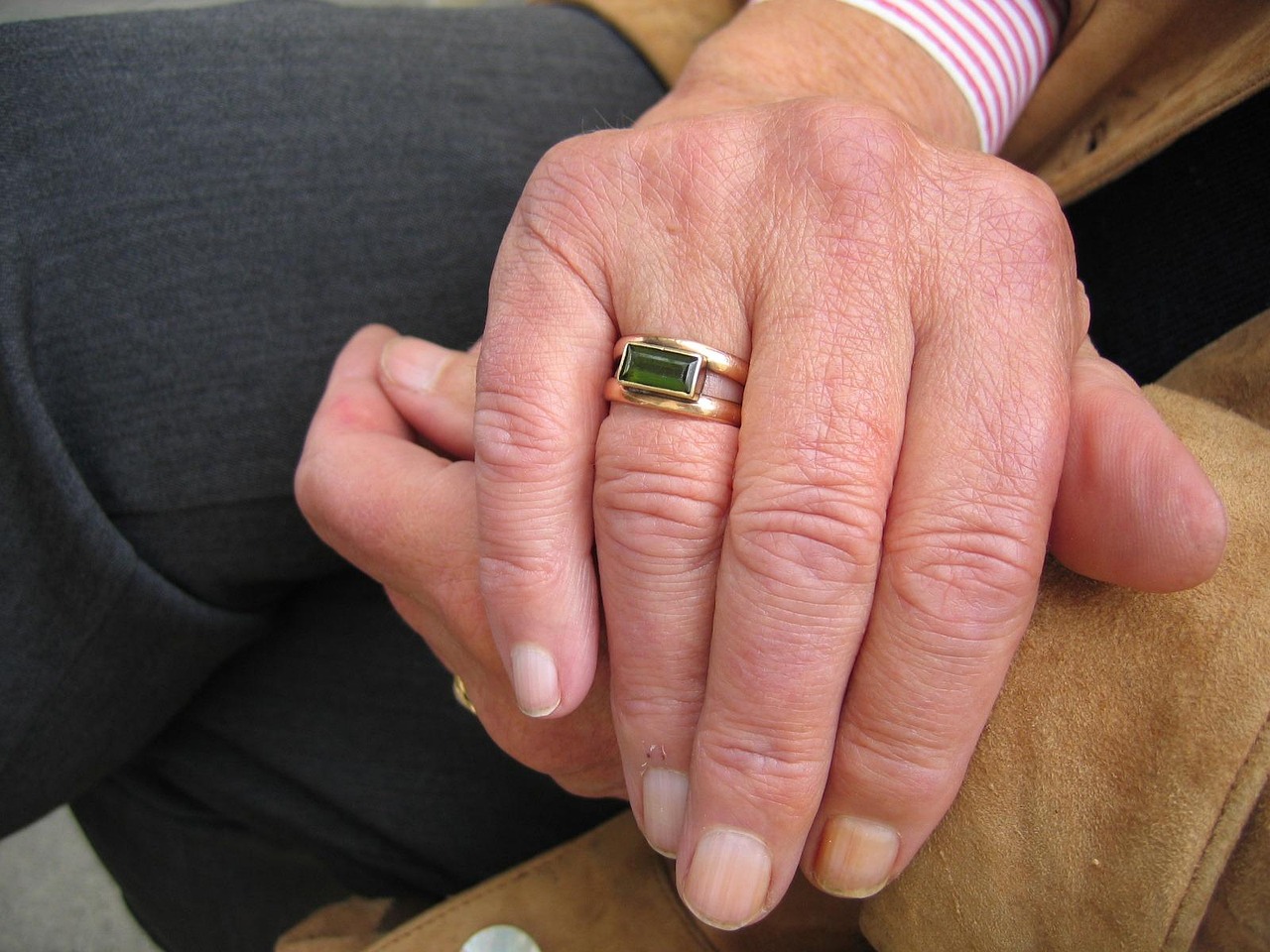 folds, hand, finger, ring, woman, old, retirement home, care for the elderly, old people's home, nationals, fear, care, hands, human, granny, maintenance, need of care, dependent, constant, care costs, seniors, ring, retirement home, retirement home, retirement home, retirement home, retirement home, granny, maintenance